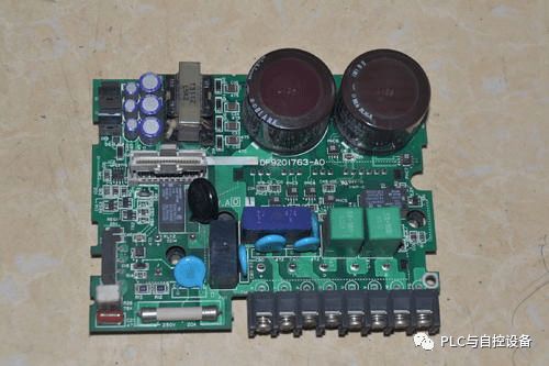 交流伺服驅動器硬件結構解析 電源設備及核心模塊探秘